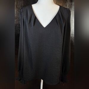 NWT Patriza Luca Black V-Neck Tunic-Style Blouse Size Medium